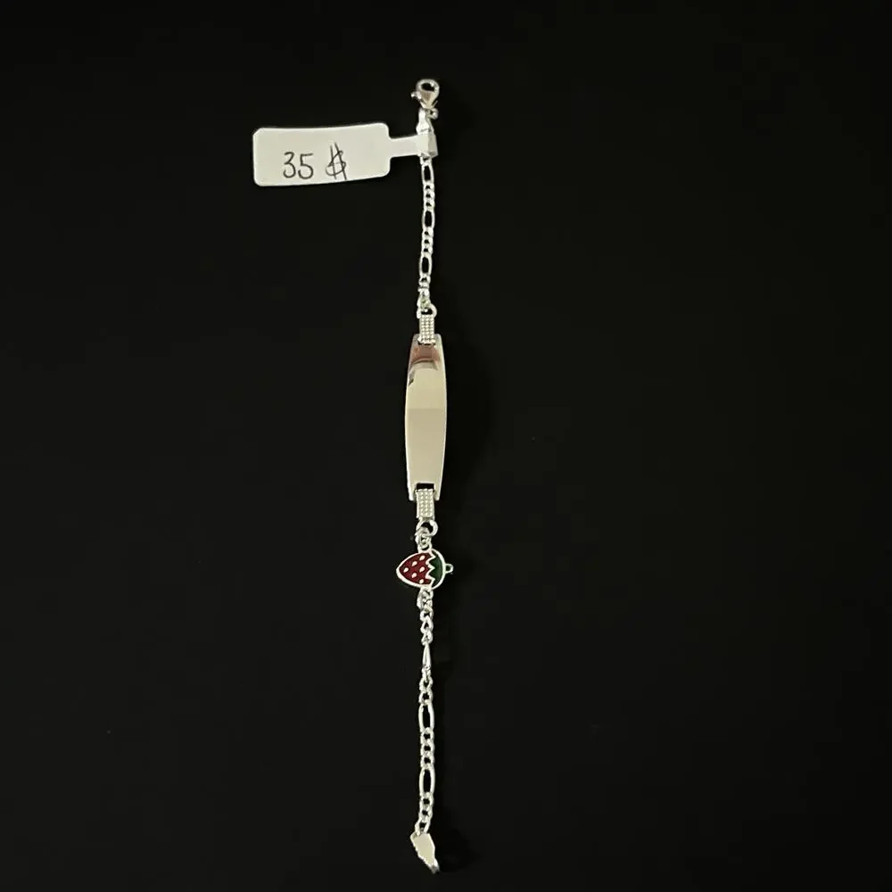 Esclava fígaro con plaquita de plata 925 con dije de Fresa - 5.5 inch